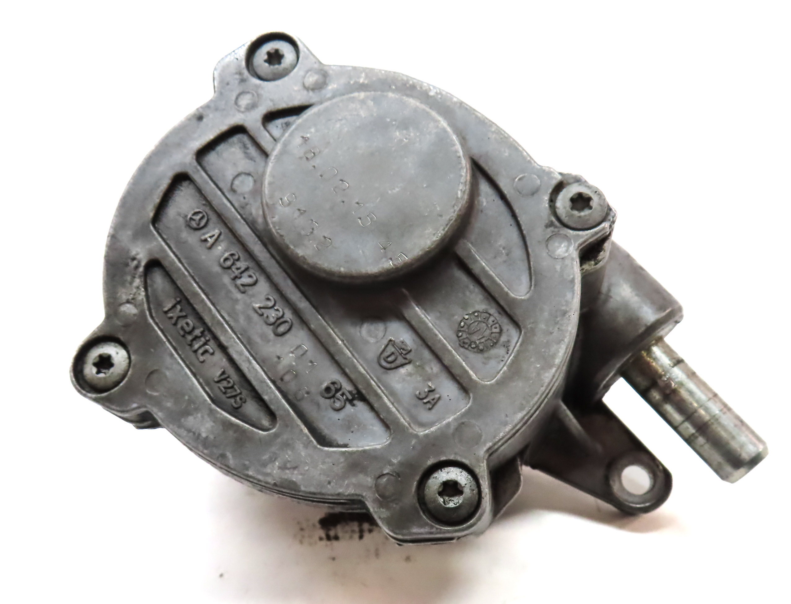 08-13 MERCEDES E320 E350 GL320 GL350 ML320 ML350 R350 - 3.0L DIESEL VACUUM PUMP — exact item pictured